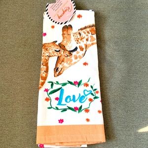 NWT Giraffe Kitchen Towels 2 pk